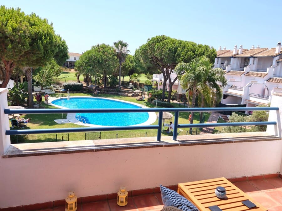 3 sypialnia Dom na sprzedaż w Nuevo Portil z basenem garażem - 259 000 € (Ref: 4972565)