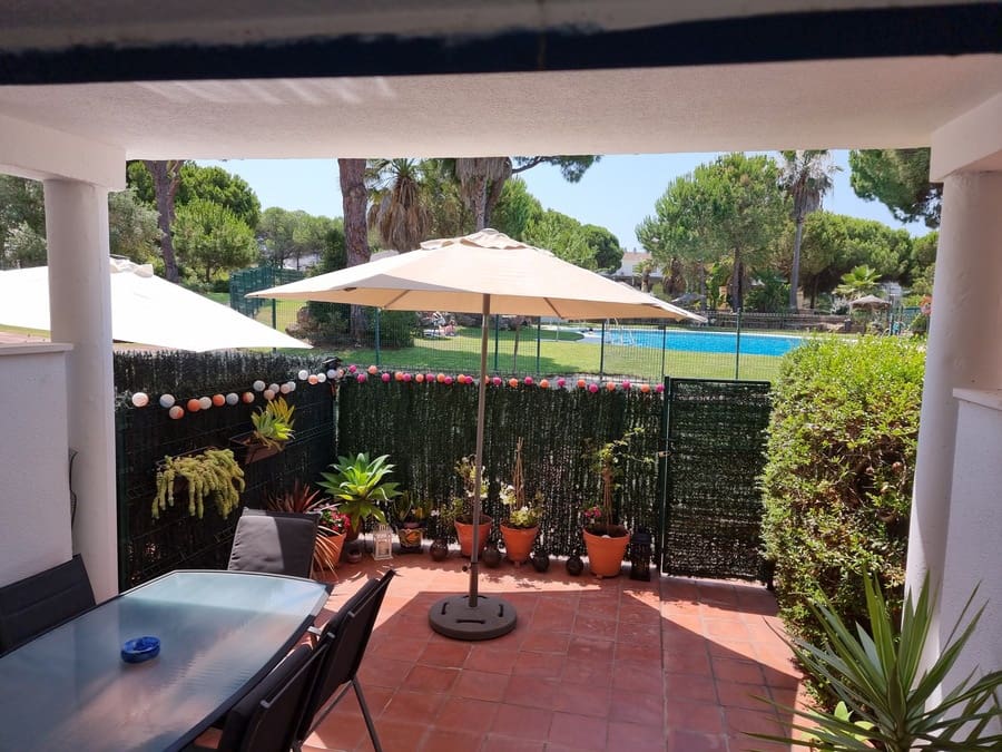 3 sypialnia Dom na sprzedaż w Nuevo Portil z basenem garażem - 259 000 € (Ref: 4972565)