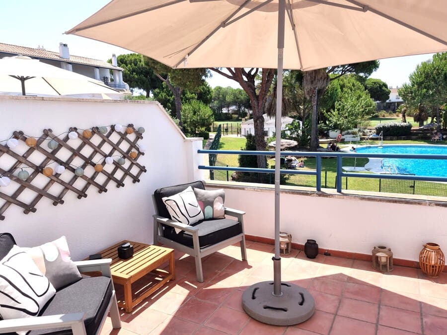 3 sypialnia Dom na sprzedaż w Nuevo Portil z basenem garażem - 259 000 € (Ref: 4972565)