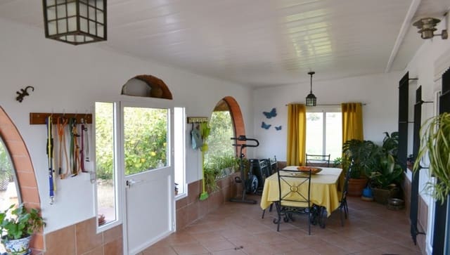 3 slaapkamer Finca/Landhuis te koop in Villarrasa met garage - € 149.000 (Ref: 4972582)
