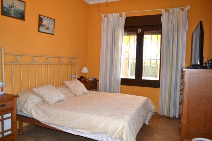 4 makuuhuone Maalaistalo myytävänä paikassa Lucena del Puerto mukana uima-altaan 
autotalli - 295 000 € (Ref: 5189077)