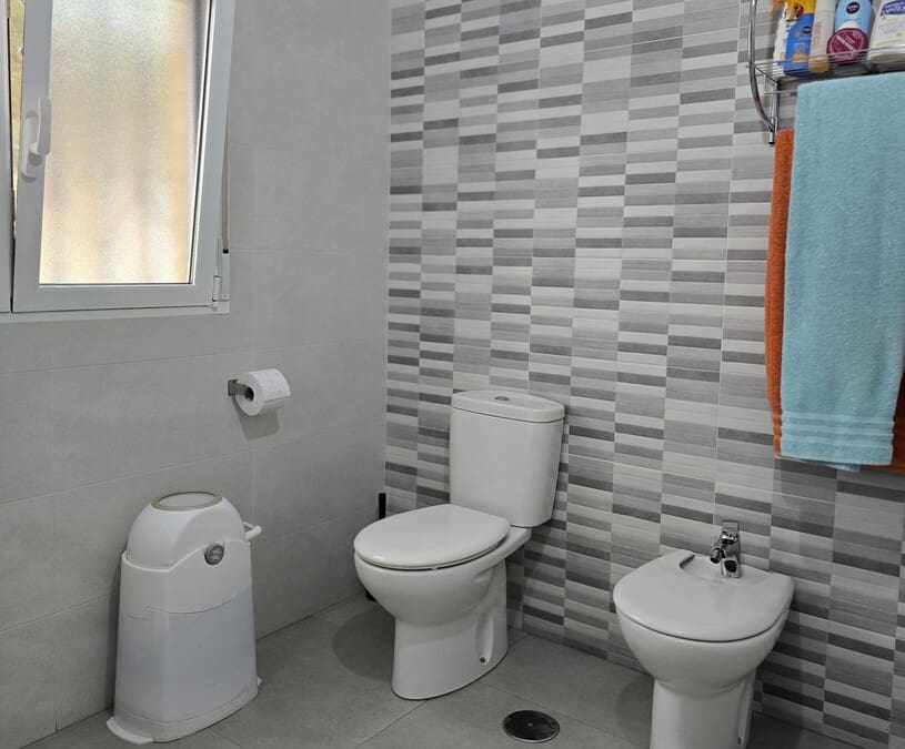 7 makuuhuone Maalaistalo myytävänä paikassa Niebla mukana uima-altaan 
autotalli - 345 000 € (Ref: 8580813)