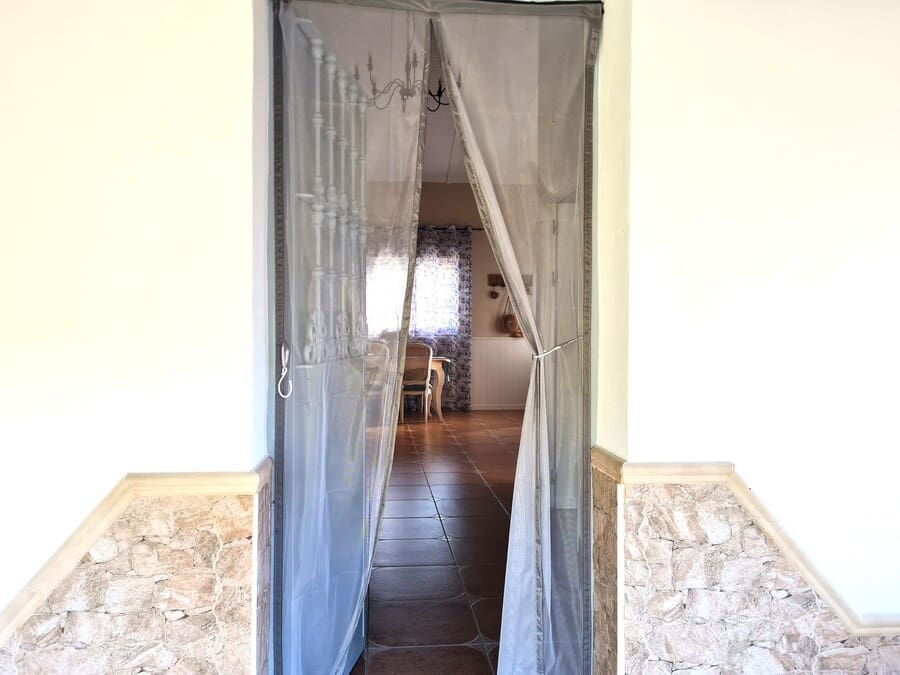 2 slaapkamer Finca/Landhuis te koop in Hinojos met zwembad garage - € 185.000 (Ref: 9678132)