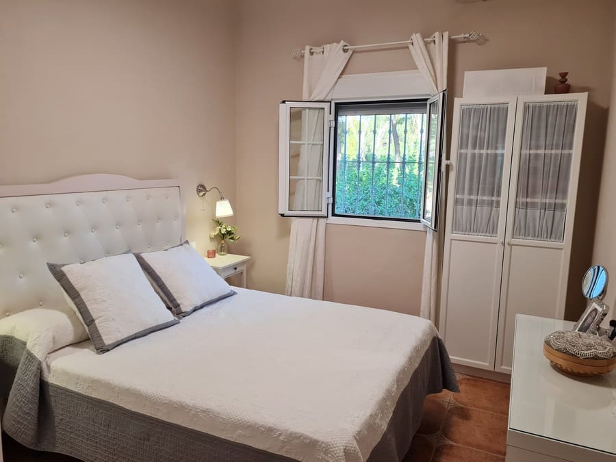 2 slaapkamer Finca/Landhuis te koop in Hinojos met zwembad garage - € 185.000 (Ref: 9678132)