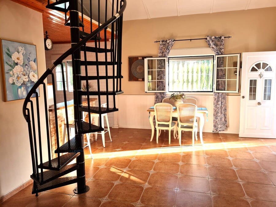 2 slaapkamer Finca/Landhuis te koop in Hinojos met zwembad garage - € 185.000 (Ref: 9678132)