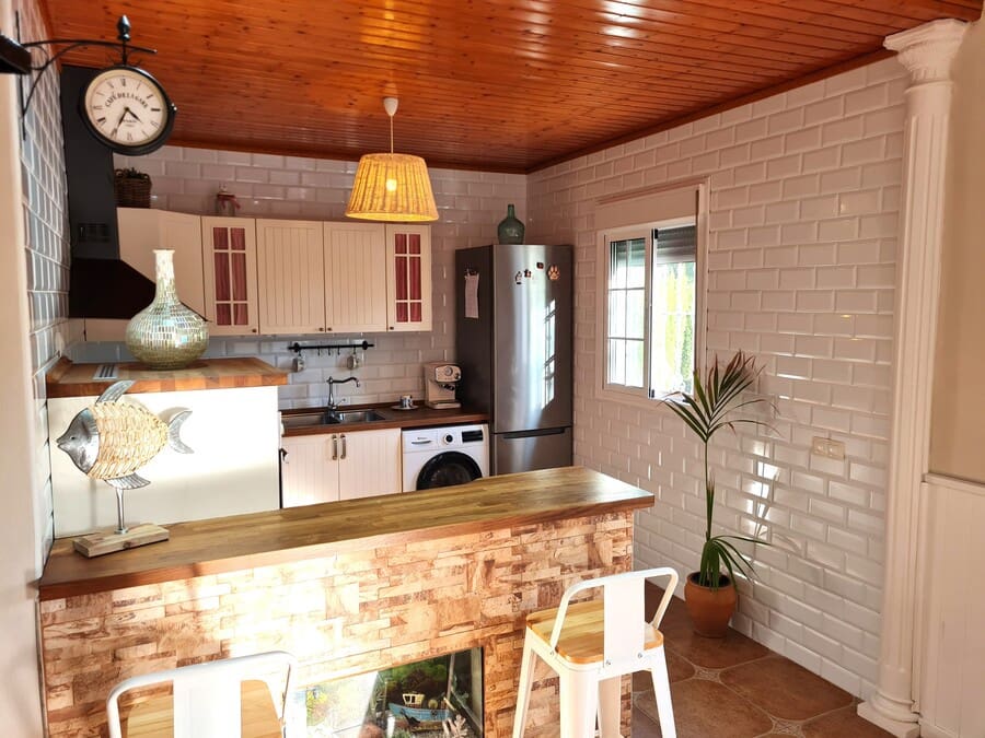 2 slaapkamer Finca/Landhuis te koop in Hinojos met zwembad garage - € 185.000 (Ref: 9678132)