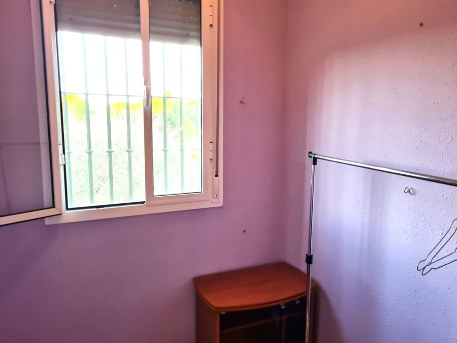 3 bedroom Finca/Country House for sale in Hinojos with garage - € 137,000 (Ref: 9678133)