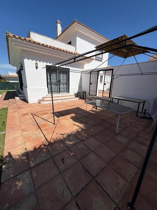 3 slaapkamer Villa te koop in Nuevo Portil met zwembad garage - € 498.500 (Ref: 9678134)