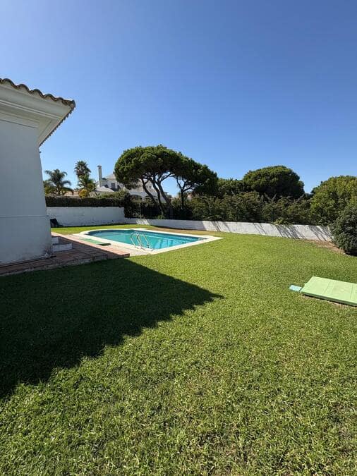 3 bedroom Villa for sale in Nuevo Portil with pool garage - € 498,500 (Ref: 9678134)