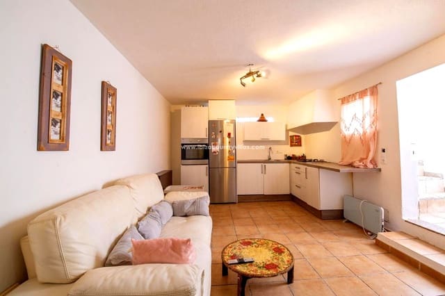 4 soverom Villa til salgs i Ibiza by med svømmebasseng garasje - € 2 300 000 (Ref: 10120867)