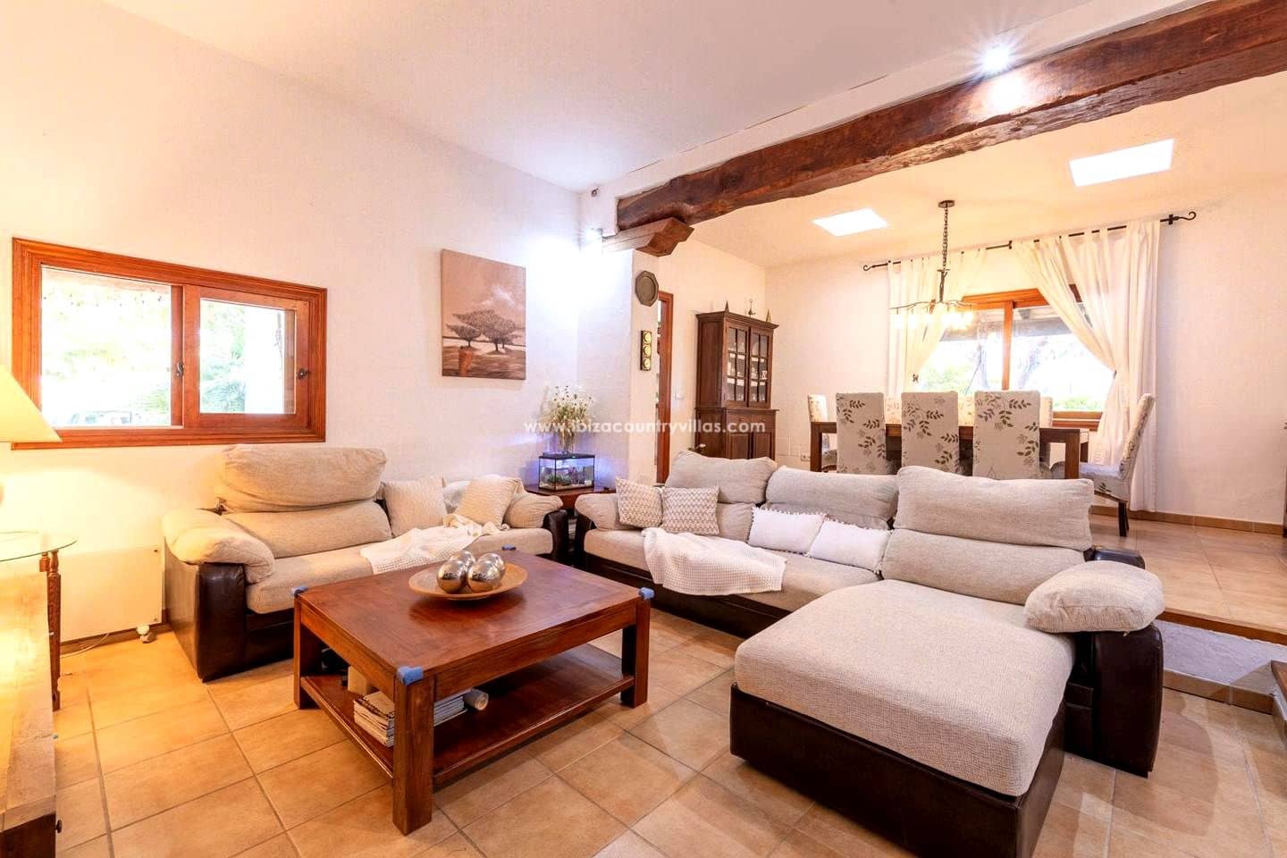 4 soveværelse Villa til salg i Ibiza by med swimmingpool garage - € 2.300.000 (Ref: 10120867)