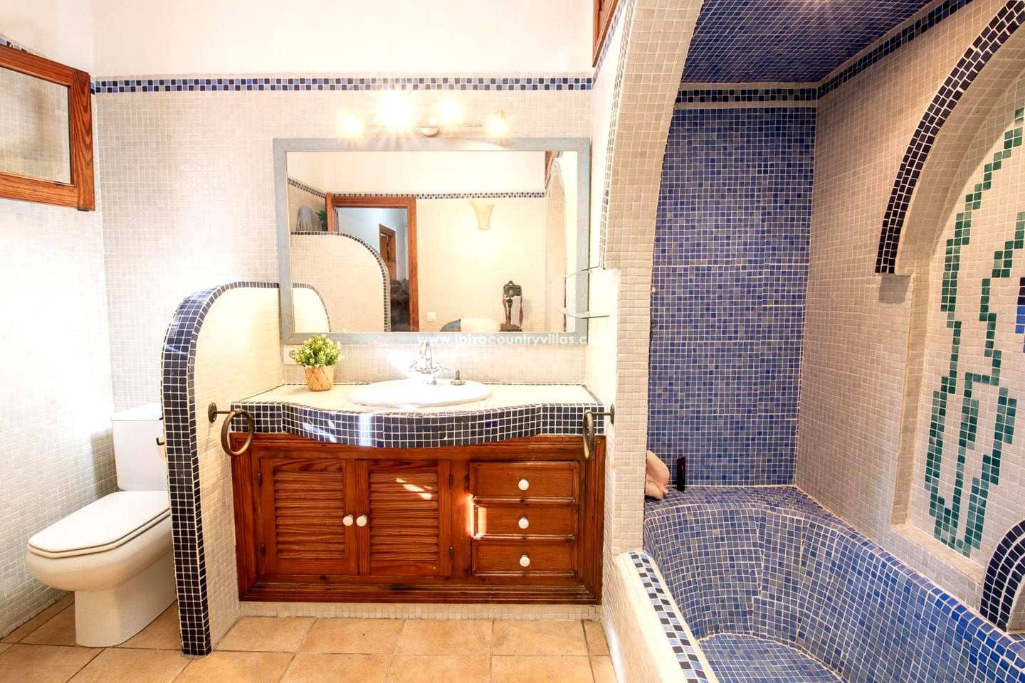 4 soveværelse Villa til salg i Ibiza by med swimmingpool garage - € 2.300.000 (Ref: 10120867)