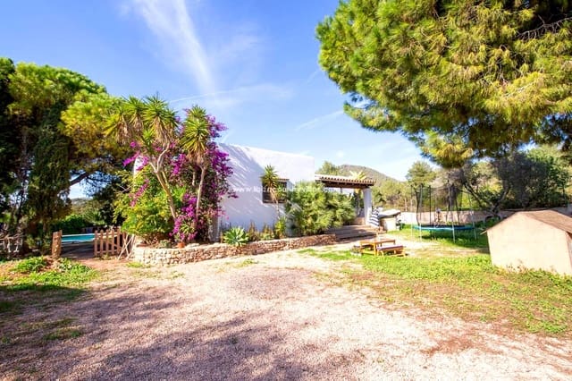 4 soverom Villa til salgs i Ibiza by med svømmebasseng garasje - € 2 300 000 (Ref: 10120867)