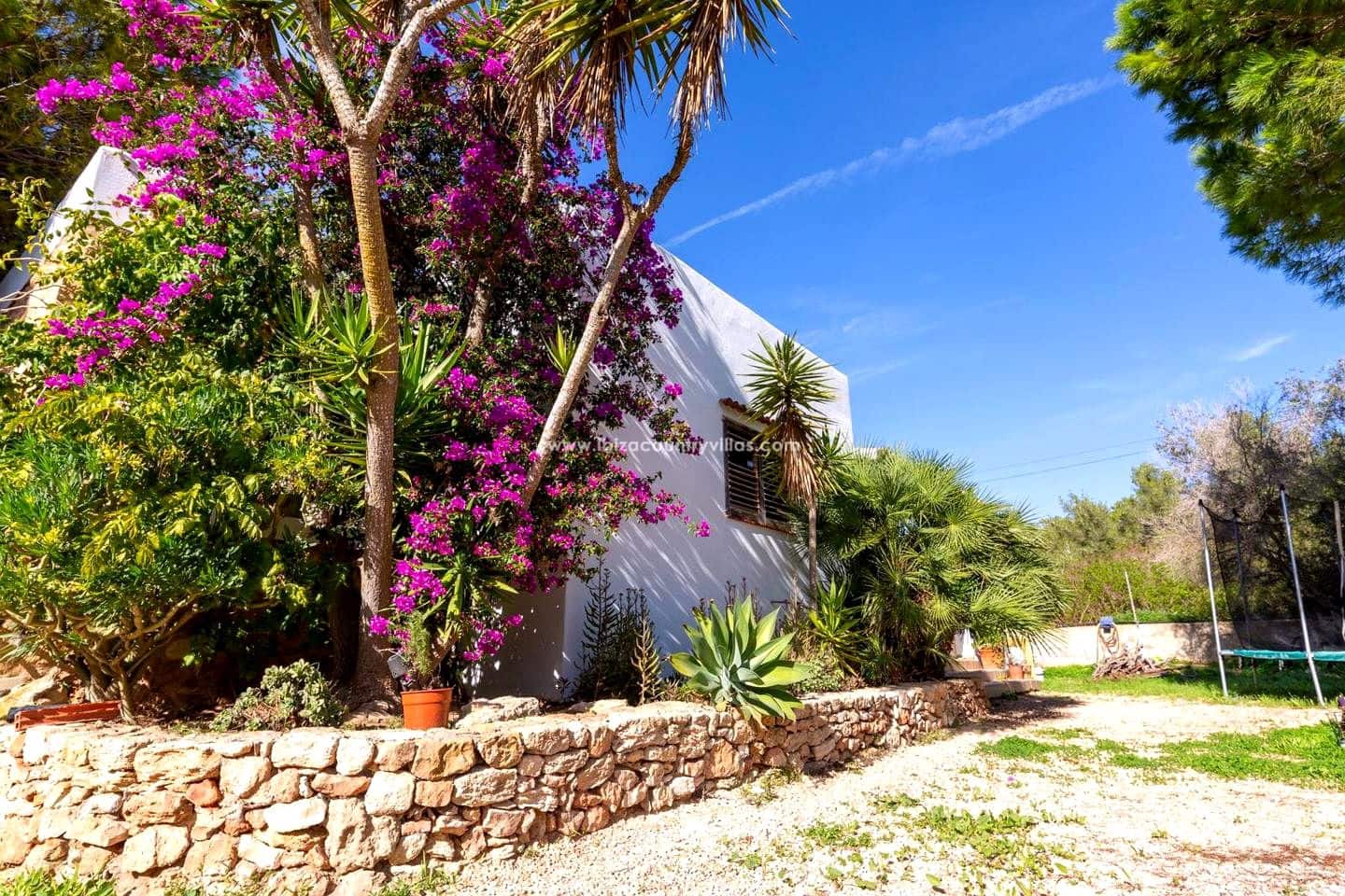 4 soveværelse Villa til salg i Ibiza by med swimmingpool garage - € 2.300.000 (Ref: 10120867)