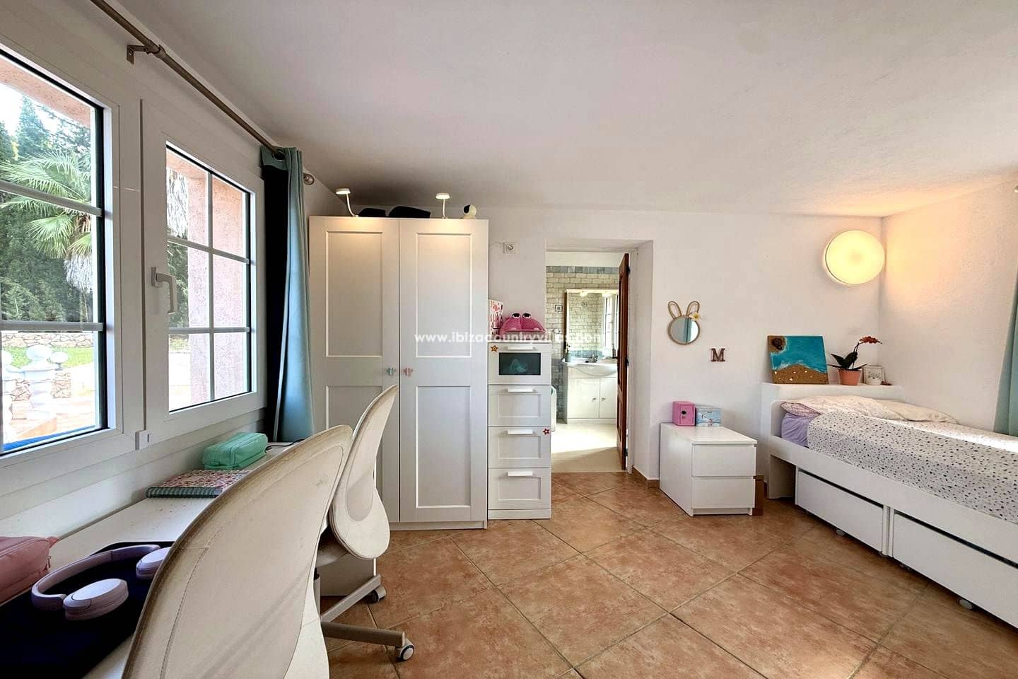 5 slaapkamer Villa te koop in Sant Antoni de Portmany met zwembad garage - € 2.950.000 (Ref: 10147993)