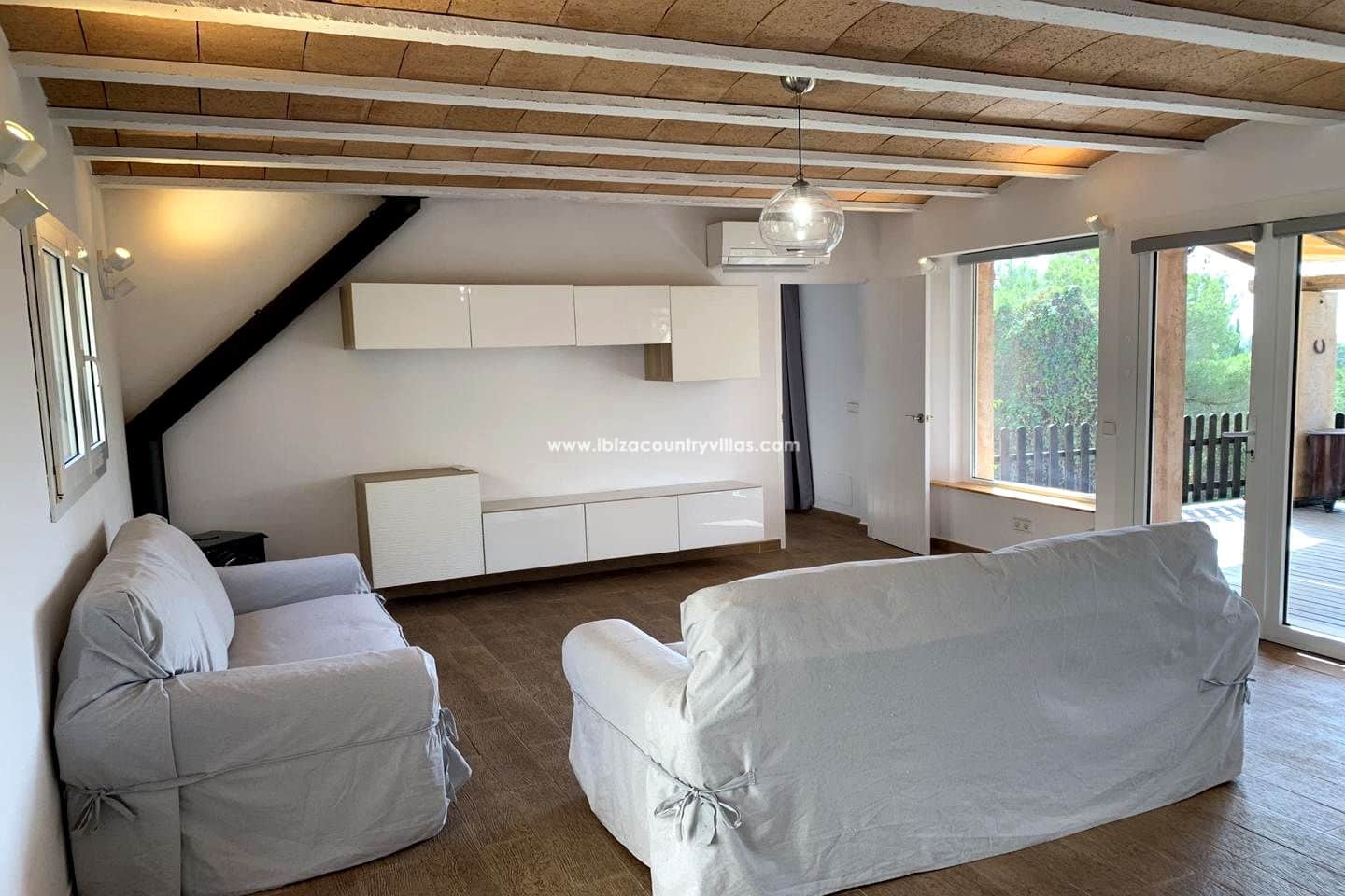 5 slaapkamer Villa te koop in Sant Antoni de Portmany met zwembad garage - € 2.950.000 (Ref: 10147993)