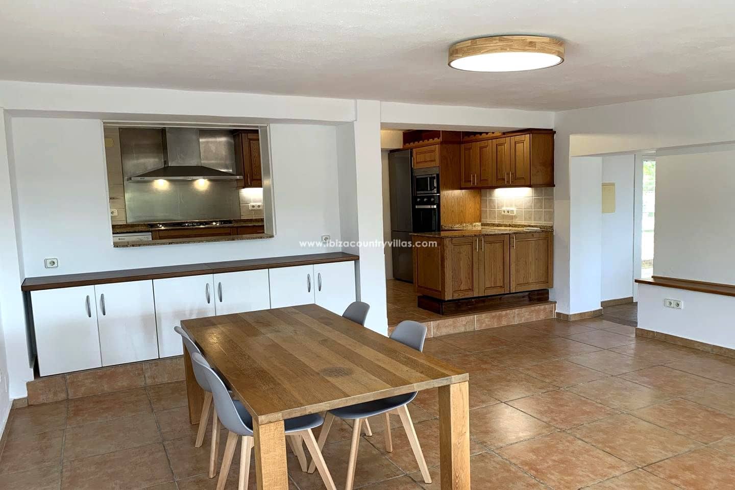 5 slaapkamer Villa te koop in Sant Antoni de Portmany met zwembad garage - € 2.950.000 (Ref: 10147993)