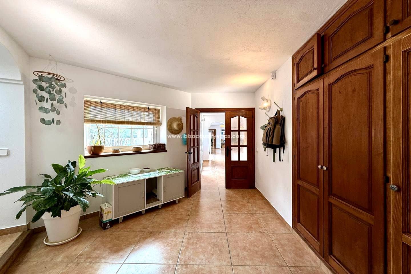 5 slaapkamer Villa te koop in Sant Antoni de Portmany met zwembad garage - € 2.950.000 (Ref: 10147993)