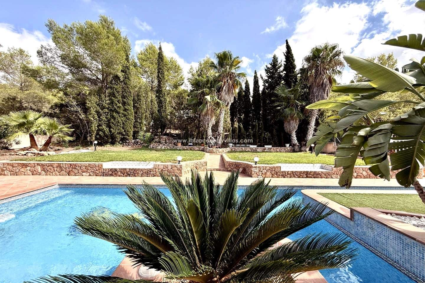 5 slaapkamer Villa te koop in Sant Antoni de Portmany met zwembad garage - € 2.950.000 (Ref: 10147993)
