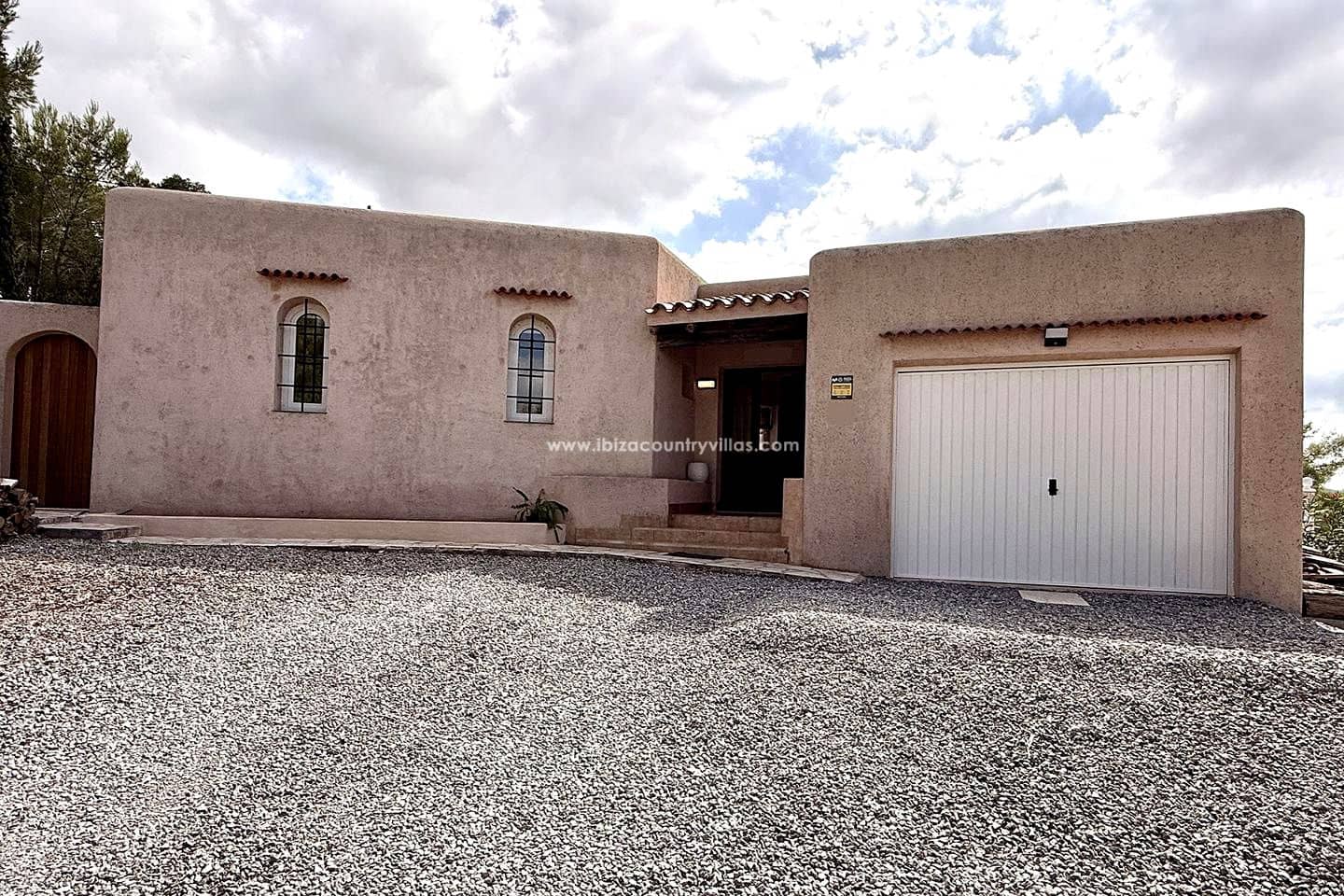 5 slaapkamer Villa te koop in Sant Antoni de Portmany met zwembad garage - € 2.950.000 (Ref: 10147993)