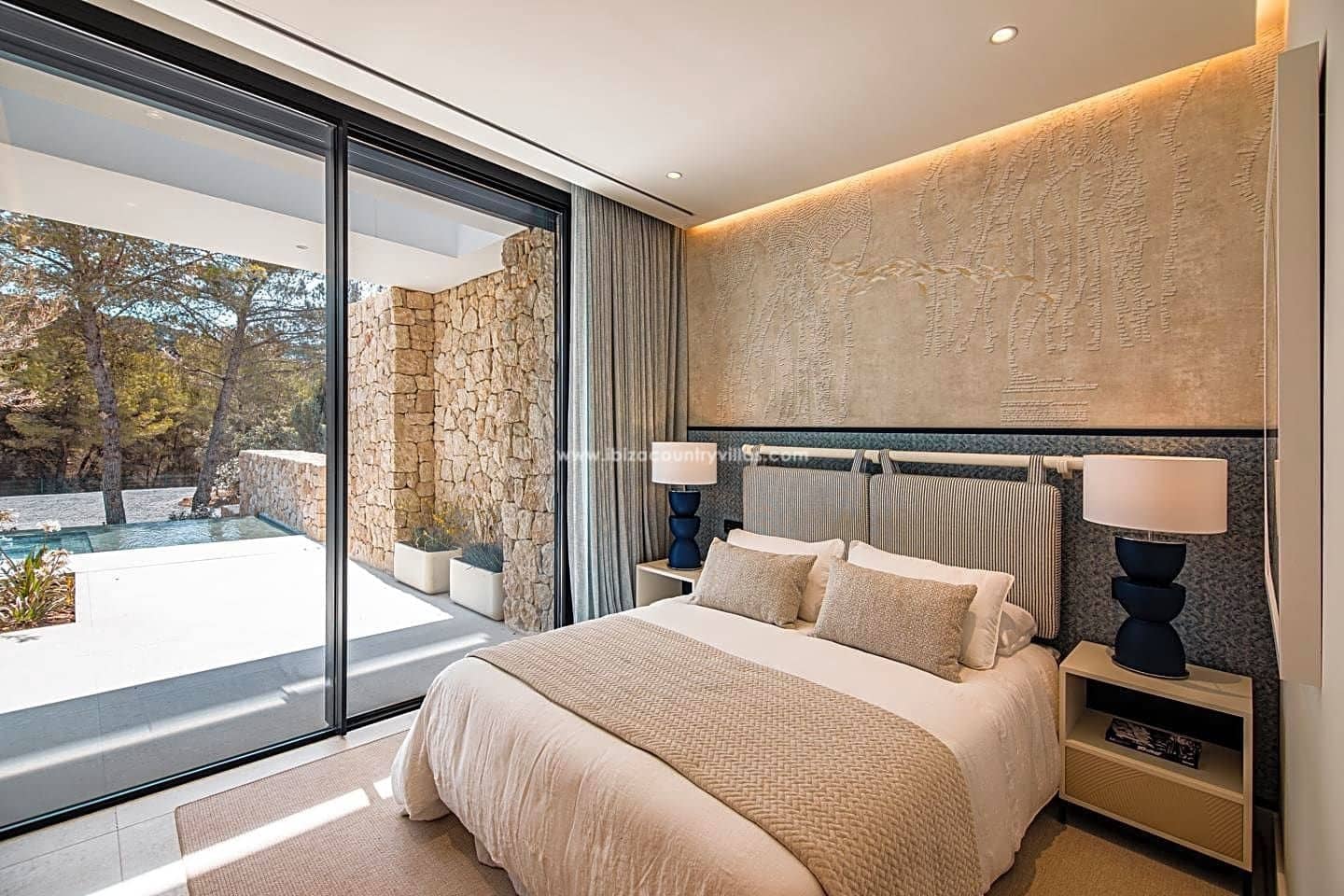 Chalet de 4 habitaciones en Santa Eulalia / Santa Eularia en venta con piscina - 4.400.000 € (Ref: 5963105)