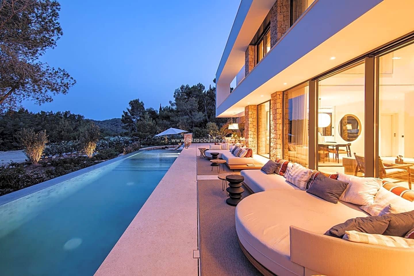 Chalet de 4 habitaciones en Santa Eulalia / Santa Eularia en venta con piscina - 4.400.000 € (Ref: 5963105)
