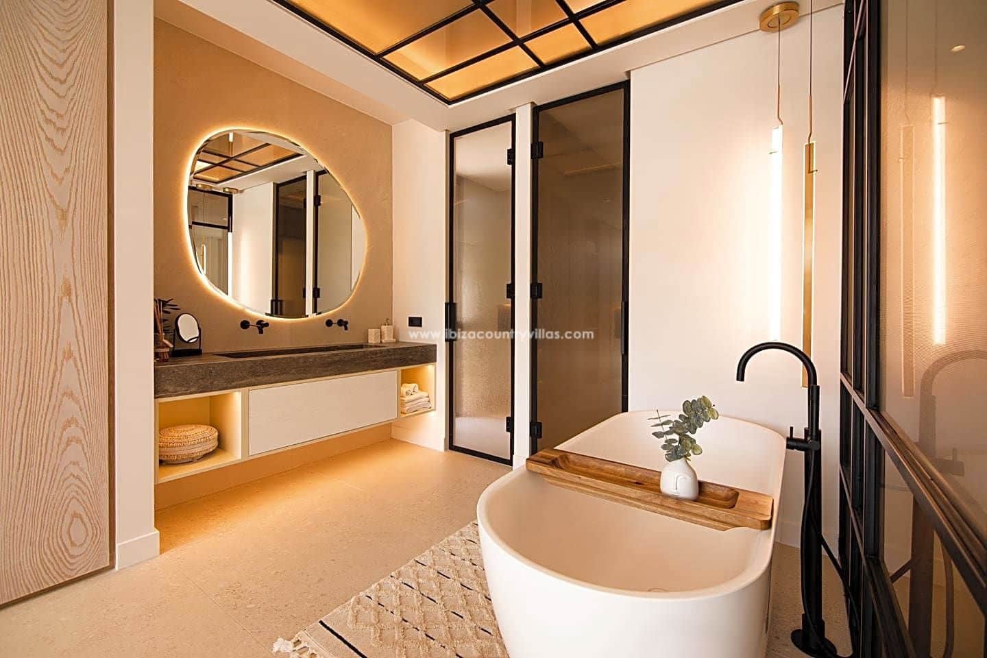 Chalet de 4 habitaciones en Santa Eulalia / Santa Eularia en venta con piscina - 4.400.000 € (Ref: 5963105)