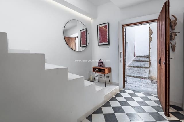 2 sovrum Lägenhet till salu i Ibiza stad - 695 000 € (Ref: 7070872)
