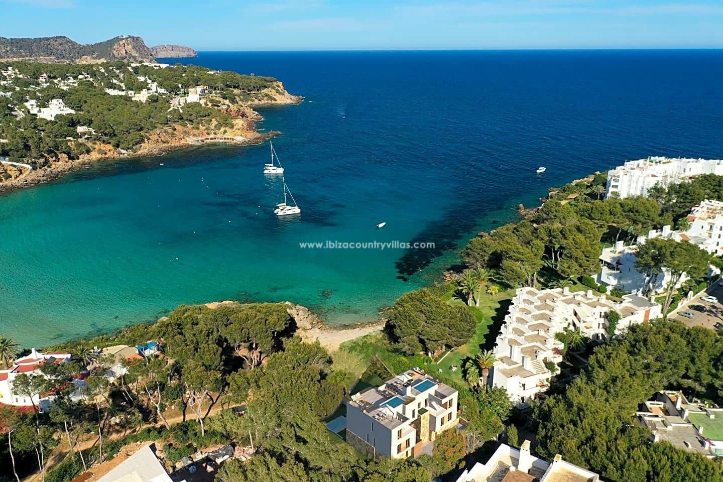 4 bedroom Flat for sale in Santa Eulalia / Santa Eularia with pool garage - € 2,250,000 (Ref: 7641732)