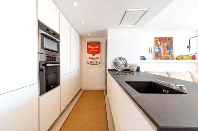 Piso de 2 habitaciones en Ibiza / Eivissa ciudad en venta con piscina garaje - 1.450.000 € (Ref: 7739826)