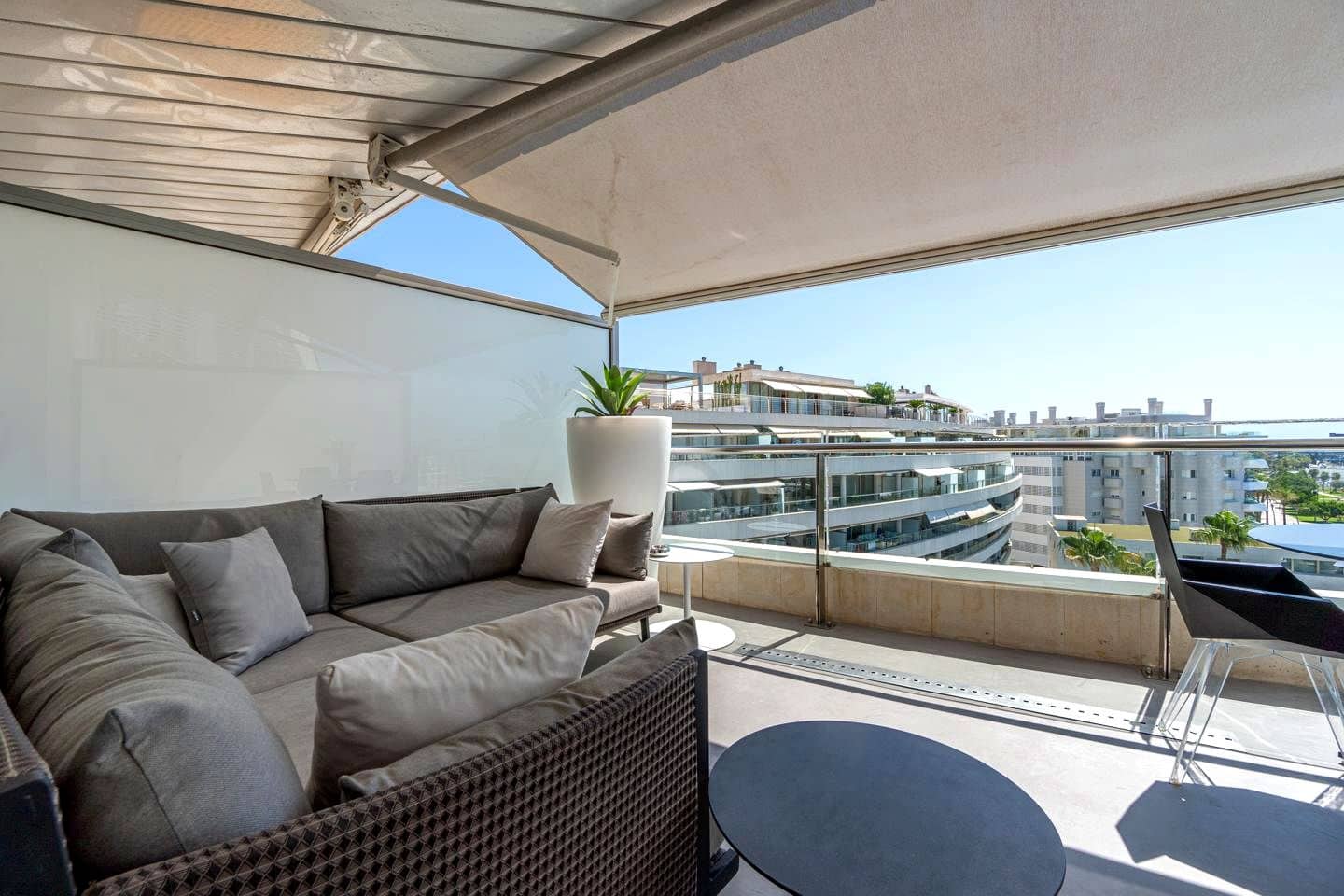 2 bedroom Flat for sale in Ibiza / Eivissa town with pool garage - € 1,450,000 (Ref: 7739826)