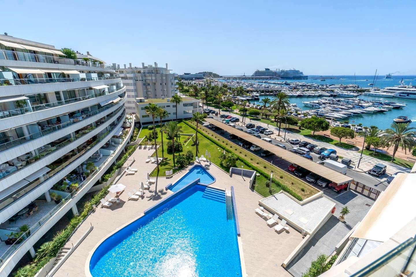 2 bedroom Flat for sale in Ibiza / Eivissa town with pool garage - € 1,450,000 (Ref: 7739826)