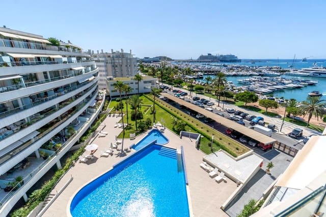 Piso de 2 habitaciones en Ibiza / Eivissa ciudad en venta con piscina garaje - 1.450.000 € (Ref: 7739826)