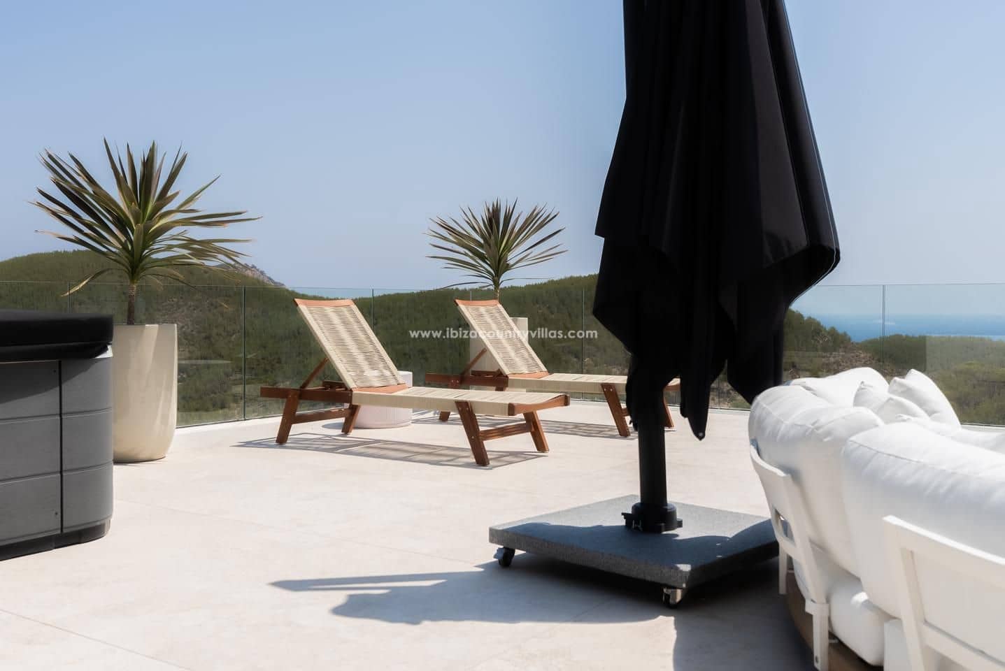 7 soverom Villa til salgs i Roca Llisa med svømmebasseng - € 6 800 000 (Ref: 8451342)