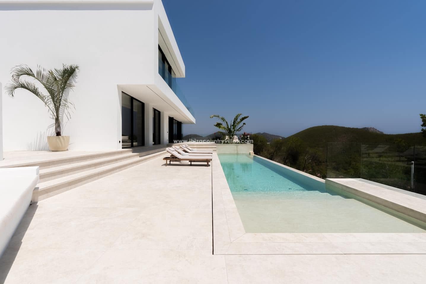 7 soverom Villa til salgs i Roca Llisa med svømmebasseng - € 6 800 000 (Ref: 8451342)