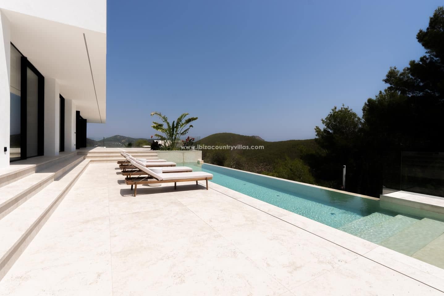 7 soverom Villa til salgs i Roca Llisa med svømmebasseng - € 6 800 000 (Ref: 8451342)