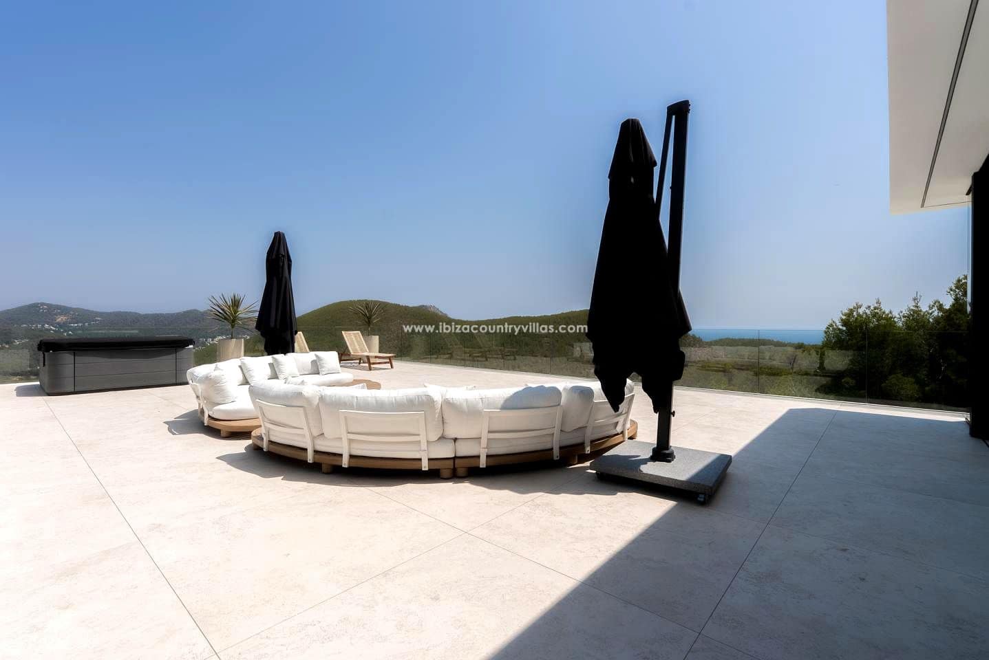 7 bedroom Villa for sale in Roca Llisa with pool - € 6,300,000 (Ref: 8451342)