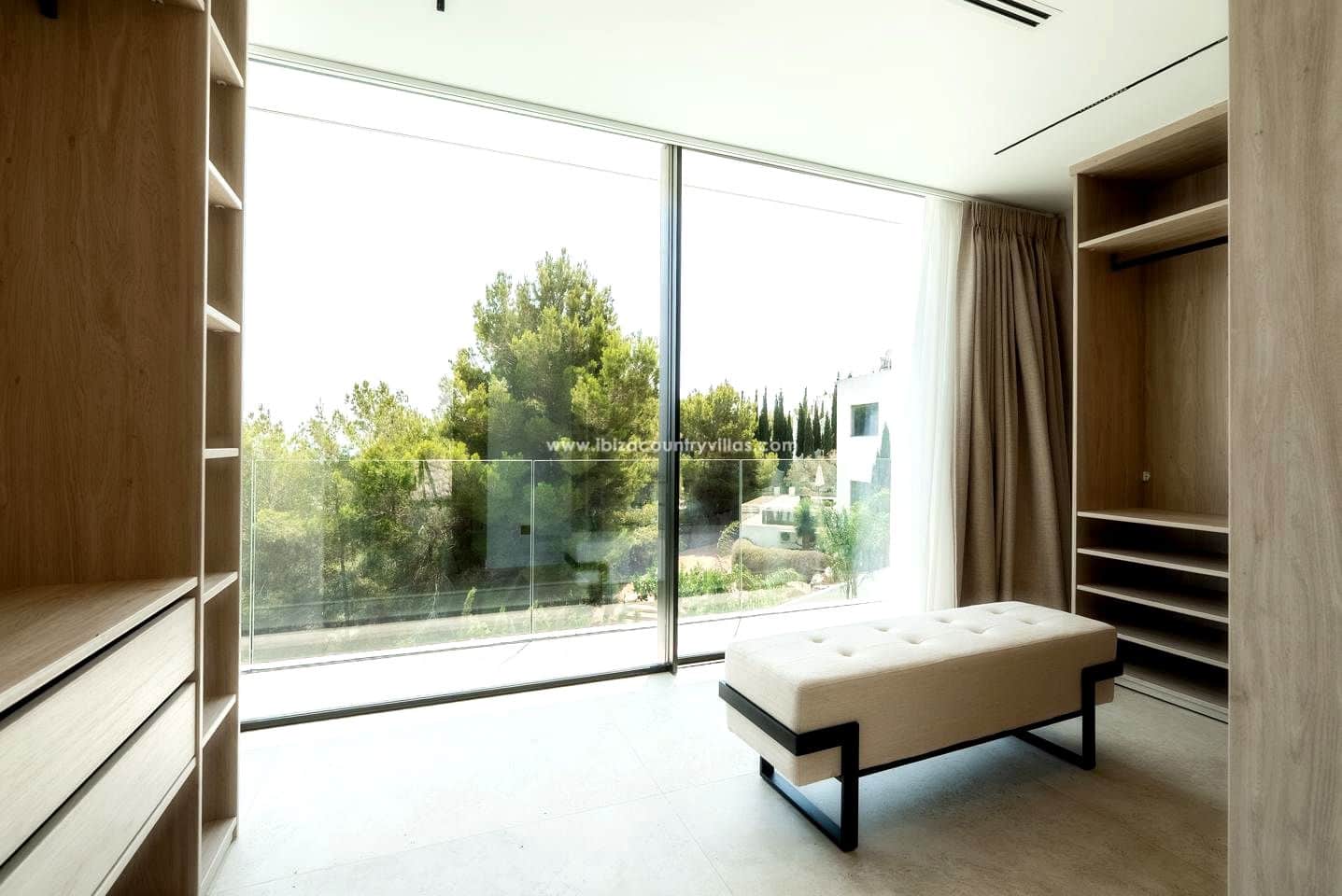 7 bedroom Villa for sale in Roca Llisa with pool - € 6,300,000 (Ref: 8451342)