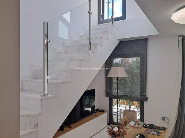 3 bedroom Flat for sale in Ibiza / Eivissa town - € 1,150,000 (Ref: 9023828)