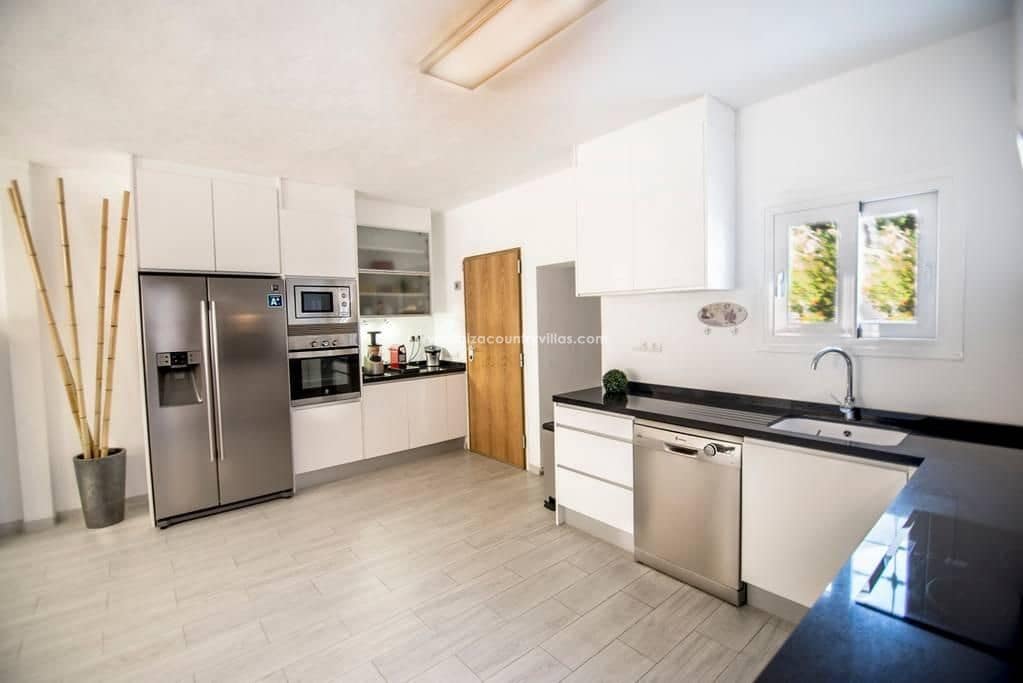 8 soverom Villa til salgs i Nuestra Senora de Jesus - € 2 695 000 (Ref: 9025410)