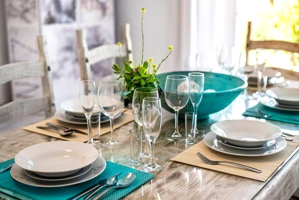 8 bedroom Villa for sale in Nuestra Senora de Jesus - € 2,695,000 (Ref: 9025410)