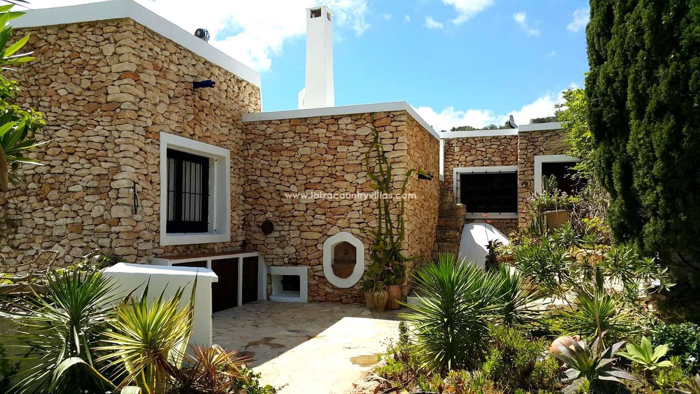 5 bedroom Finca/Country House for sale in Ibiza / Eivissa town - € 3,900,000 (Ref: 9026171)