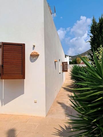 Chalet de 5 habitaciones en Ibiza / Eivissa ciudad en venta con piscina - 1.425.000 € (Ref: 9026173)