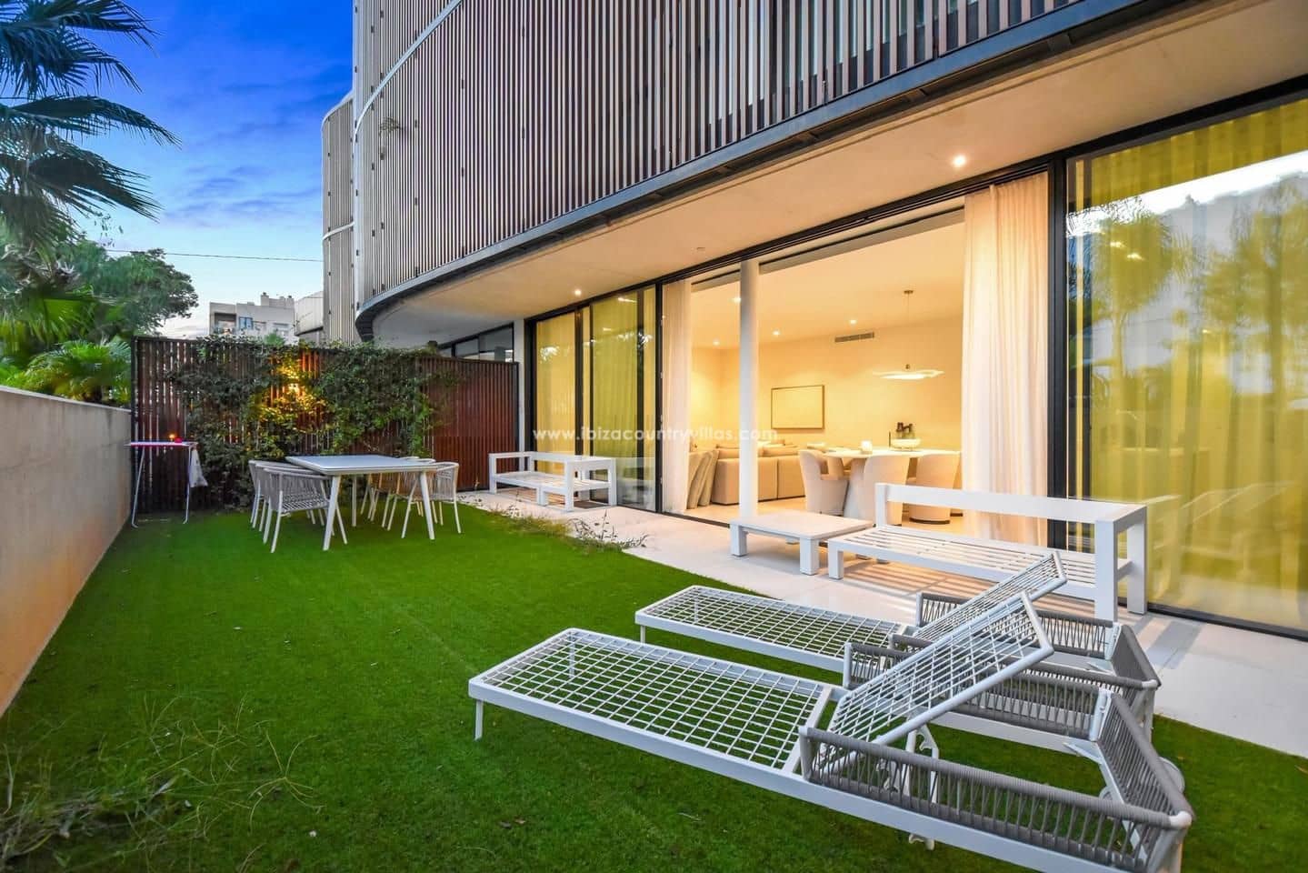 4 sypialnia Mieszkanie na sprzedaż w Talamanca - 1 700 000 € (Ref: 9026174)