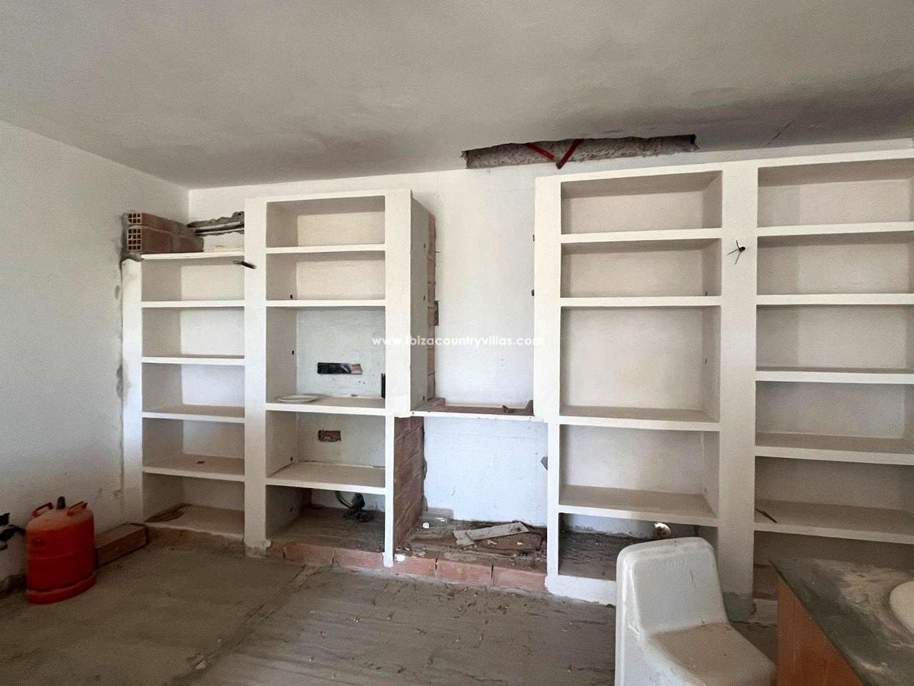 6 bedroom Villa for sale in Ibiza / Eivissa town - € 2,650,000 (Ref: 9026976)