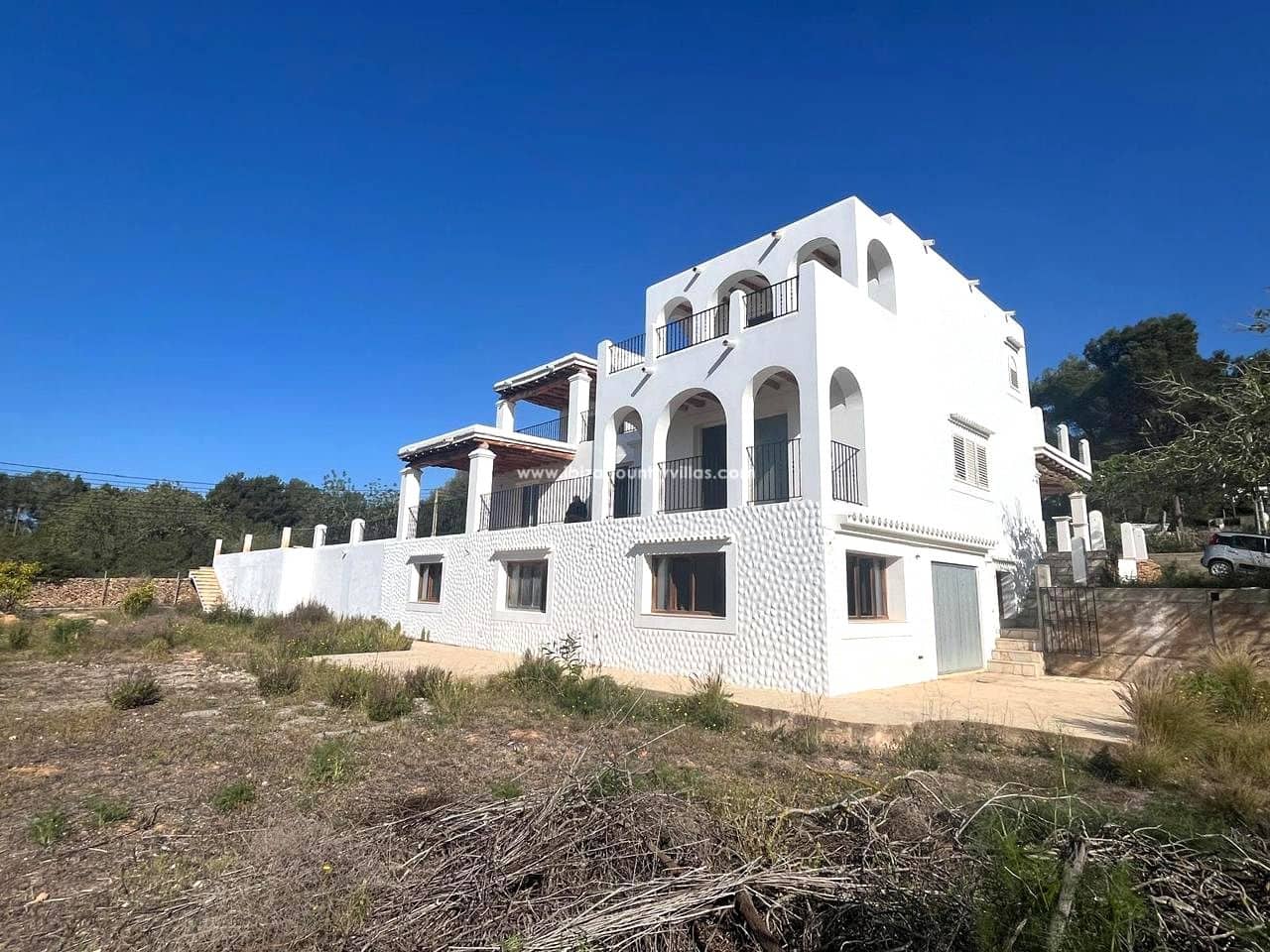 6 bedroom Villa for sale in Ibiza / Eivissa town - € 2,650,000 (Ref: 9026976)