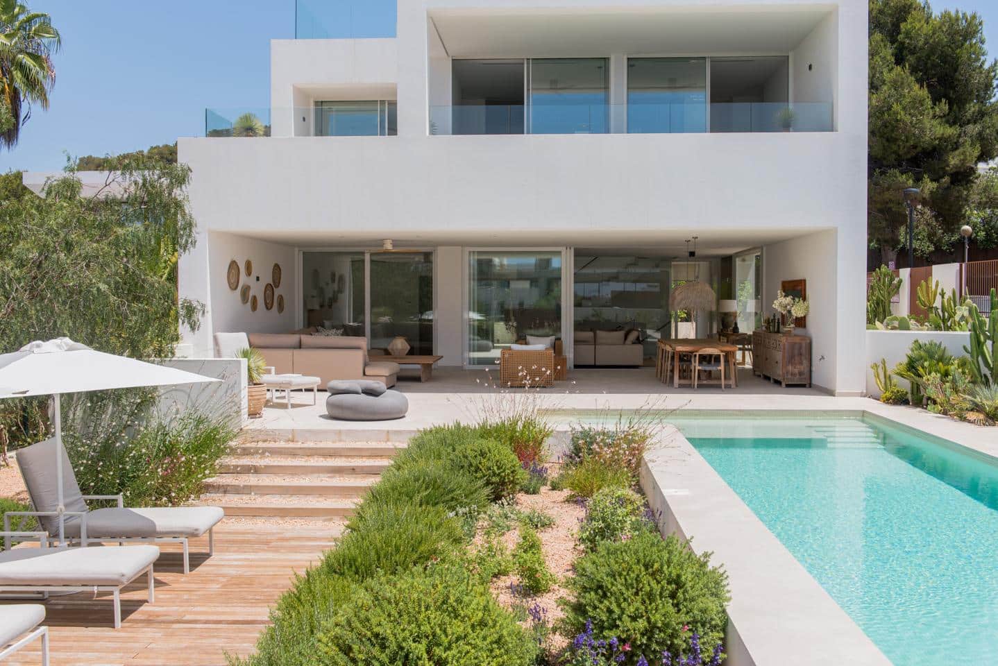 4 soveværelse Villa til salg i Cap Martinet med swimmingpool - € 4.850.000 (Ref: 9061490)