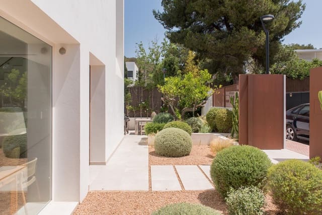 4 soveværelse Villa til salg i Cap Martinet, Ibiza by med swimmingpool - € 4.850.000 (Ref: 9061490)
