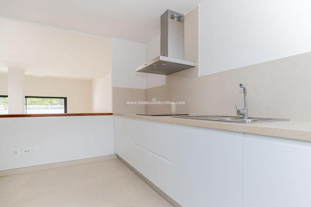 3 makuuhuone Huvila myytävänä paikassa San Jose / Sant Josep de Sa Talaia mukana uima-altaan - 1 200 000 € (Ref: 9080702)