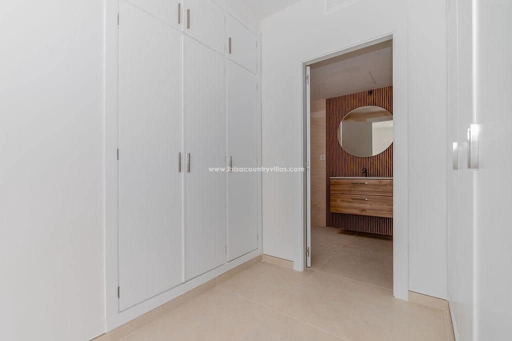 3 makuuhuone Huvila myytävänä paikassa San Jose / Sant Josep de Sa Talaia mukana uima-altaan - 1 200 000 € (Ref: 9080702)